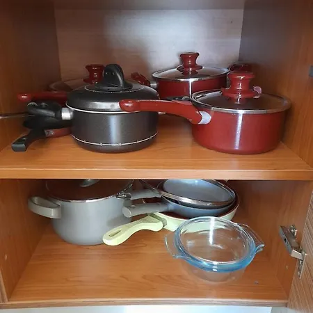 πολυτελές ισόγειο διαμέρισμα με βεράντα και κήπο Danaos 2 Giorgos 아파트